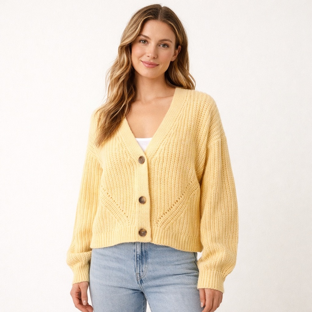 Abercrombie And Fitch Womens Soft Yellow Knit Cardigan Sweater, Size Medium